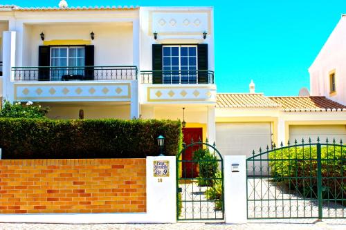 Porto de Mos House | Bella & Gordinho GuestHouse