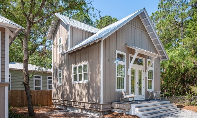 Grayton Beach Cottage | Bella Luna: Brand New Grayton Beach Cottage - 2 Bikes Included!