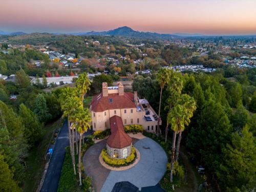 Healdsburg Bed & Breakfast | Bella Villa Messina