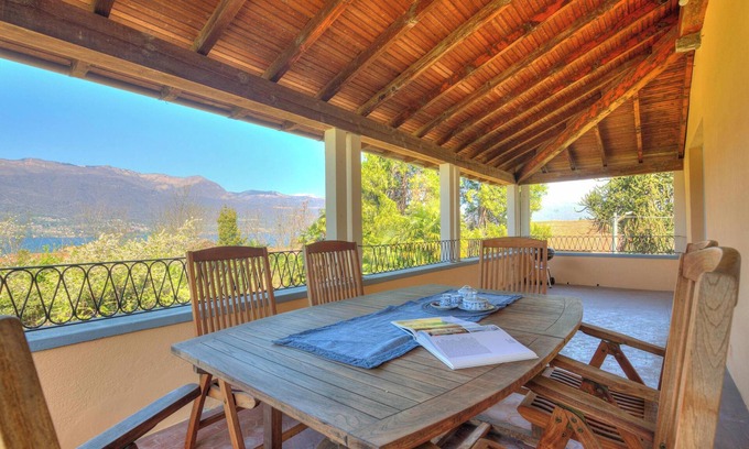 Porto Valtravaglia Apartment | Bella Vista Apt. 5 min walk to Lake, Porto Valtravaglia, Italy