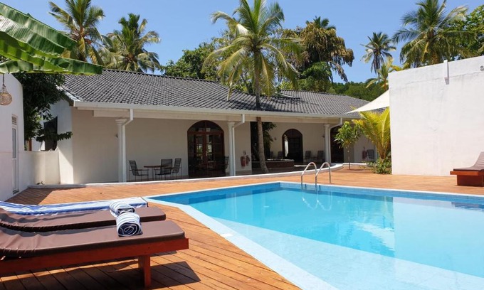 Kaluwamodara Hotel | Bella Vita