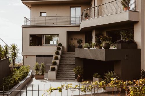 Pedara Hotel | Belladonna Hotel