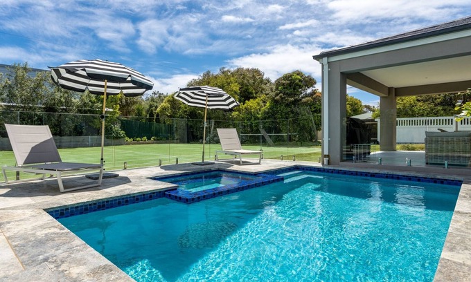 Mornington Peninsula House | Bellaluca Hamptons: 5 BR, 6 BA in Sorrento , Sleeps 12