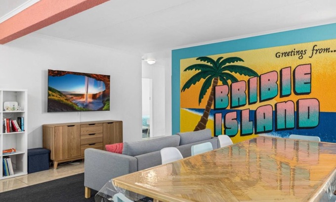 Bellara House | Bellara Springs - walk to the water