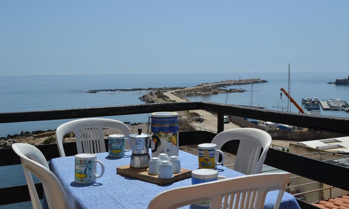 Marzamemi Apartment | Bellavista house, directly on the beach CIR 19089014C213307