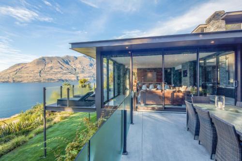 Fernhill Villa | Bellbrae Luxury Villa by MajorDomo