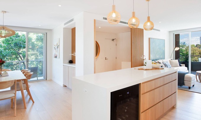 Bellevue Hill Apartment | Belle Bolthole, Bellevue Hill IH