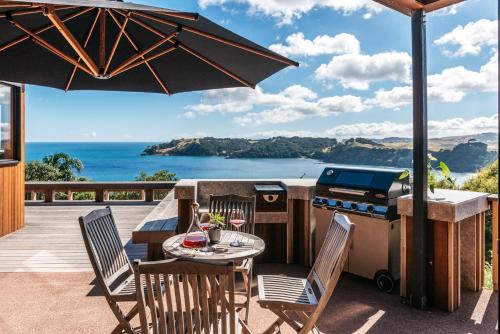 Waiheke Island House | Belle Cove Studio, Spectacular Sea Views - Be My Guest
