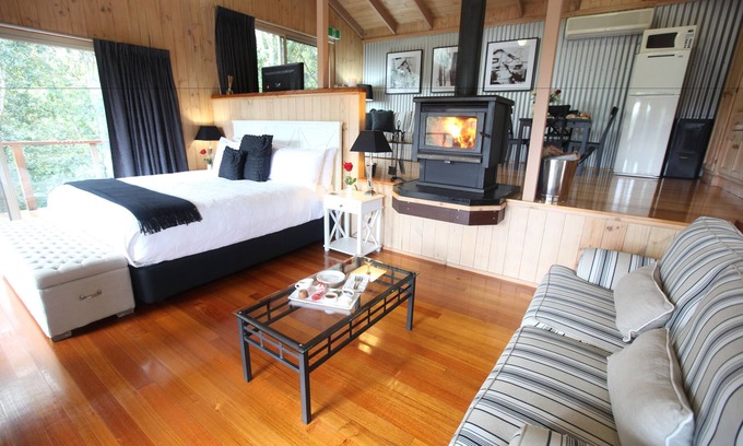 Flaxton Cottage | Belle's at Montville
