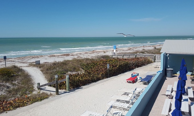 Belleair Beach Condo | Belleair Beach 2 Bedroom Condo On The Beach