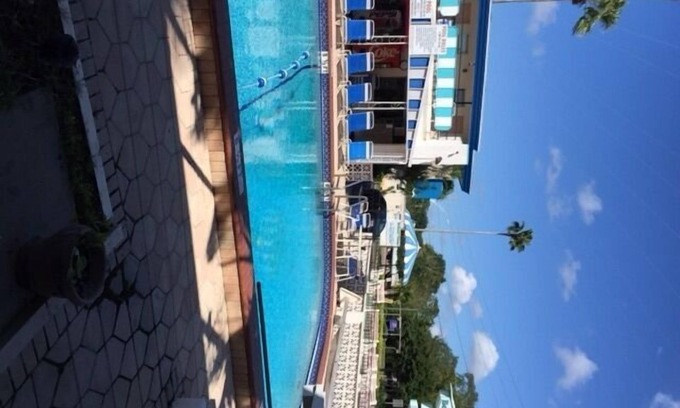 Largo Hotel | Belleair Village Motel