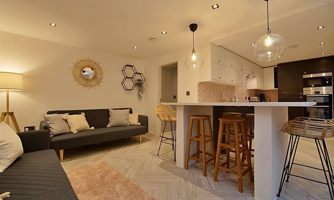 Scotforth House | Bellerose 2