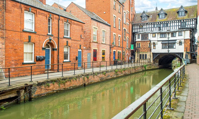 Lincoln Apartment | Bello By The River