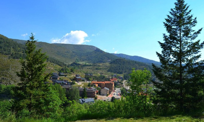 Bellver de Cerdanya Apartment | BELLVER VI - Two Bedroom Apartment, Sleeps 4