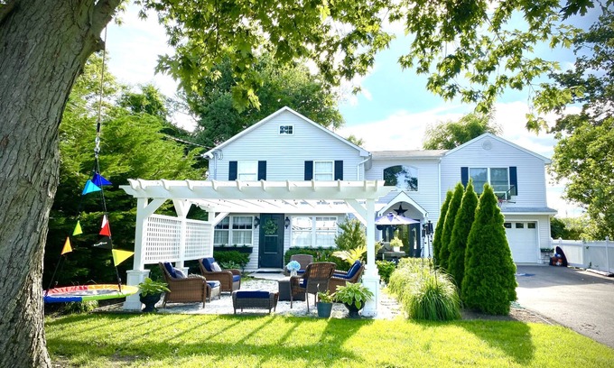 Lake Como House | Belmar, Spring Lake, SeaGirt, Avon, Ocean Grove, Bradley BeachnO.5 mile to beach