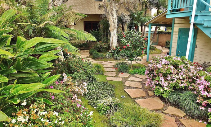 Belmont Heights House | Belmont Heights Retreat Stunning Gardens