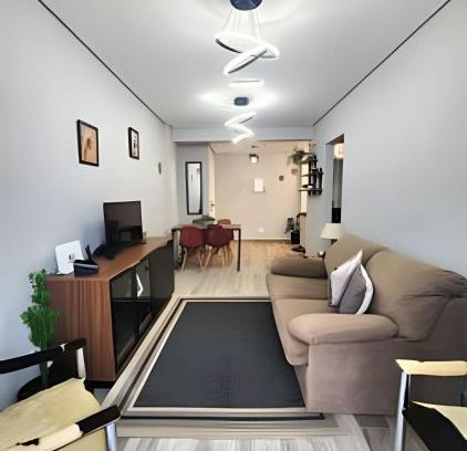 Gonzaga Apartment | Belo Apto no Gonzaga - uma quadra da praia