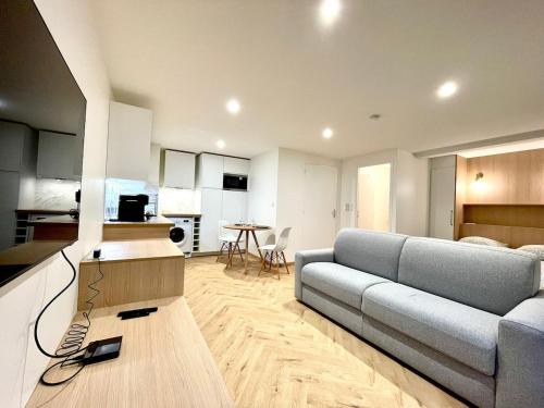 Dinan - Saint-Malo Apartment | Belsuite Appartement - Parking - Hyper Centre - Ascenseur