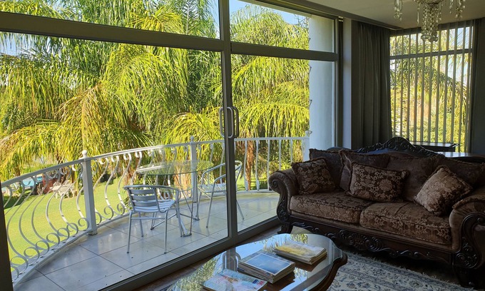 Upington Bed & Breakfast | Belurana Collection River Manor