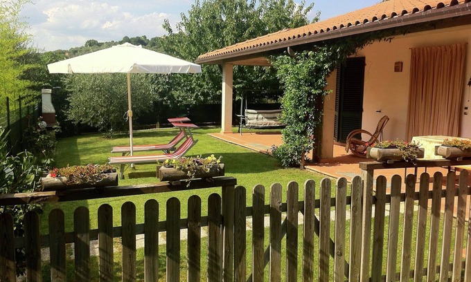 San Feliciano House | Belvilla by OYO Casa di Zocco