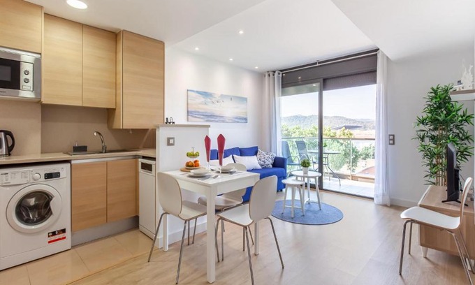Palamos Apartment | Belvilla by OYO Modern Apartment in Palamos
