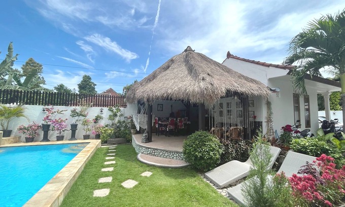 Dyanapura Hotel | Belvilla Pleasant Seaside Lovina Beach