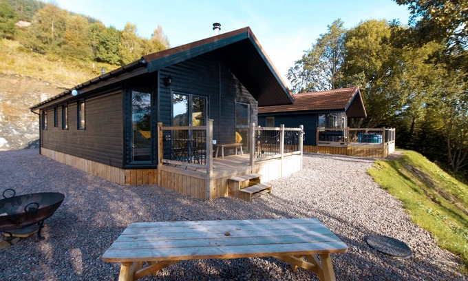 Fearnan Cabin | Ben Lawers