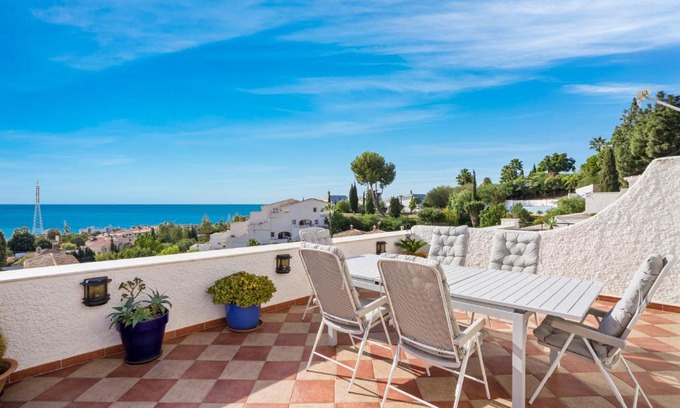 La Capellania Apartment | Benalmadena balcony over the sea by Costarentals - Ref 17