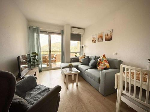 Benalmadena Costa Apartment | Benalmadena, Jupiter 1-Bedroom Apartment with Sea & Mountain Views, Pool & Garden