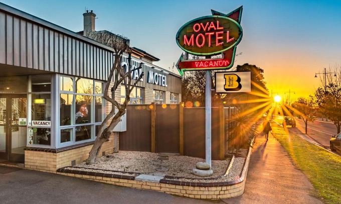 Bendigo Hotel | Bendigo Oval Motel