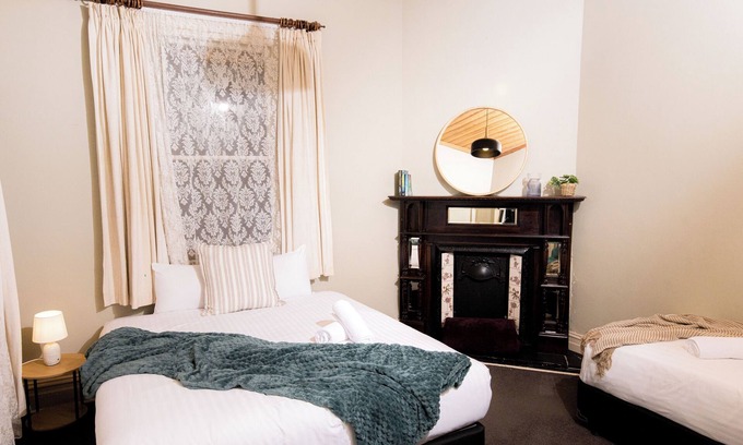 Bendigo House | Bendigo Signature Accommodation on Vine