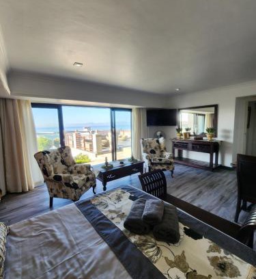Simon's Town Apartment | Bendito at 5
