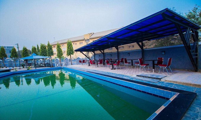 Gwarinpa Estate Hotel | BENYSTA HOTEL