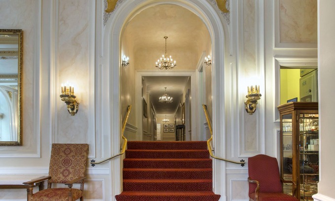 Theater District Hotel | Beresford Arms Hotel