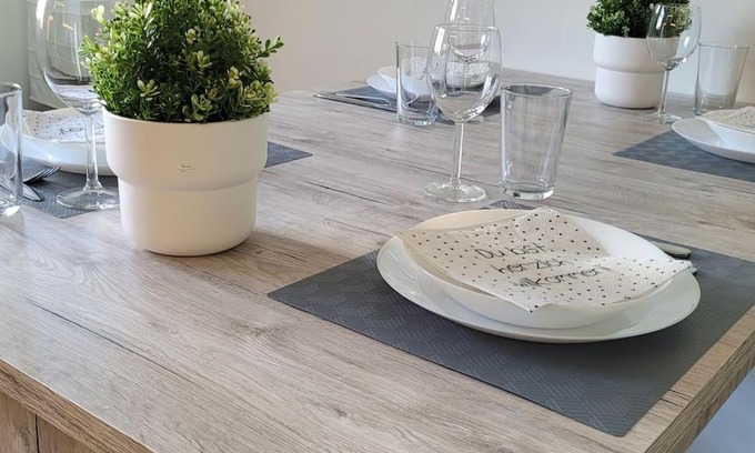 Bergisch Gladbach Apartment | Berg Messe EG, 2,5 Zimmer, Homeoffice, W-Lan