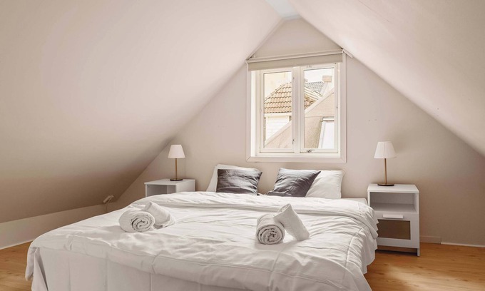 Bergen City Centre Apartment | Bergen House I 2-story Apt I 24/7 Check-In