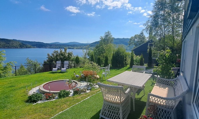 Asane Apartment | Bergen Sunrise on the fjord