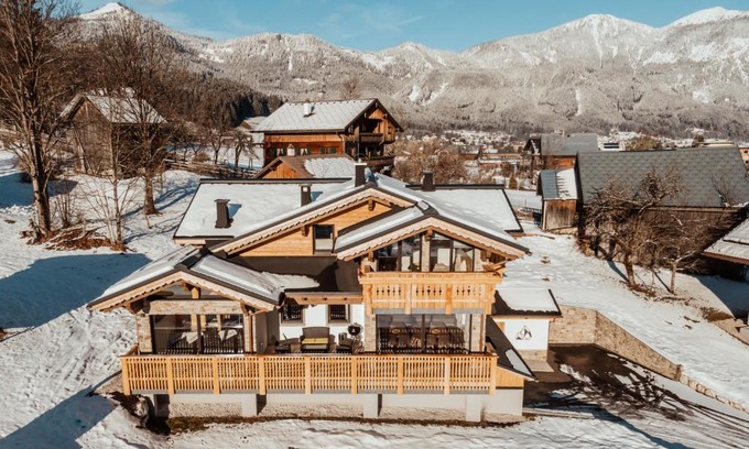 Gosau Ski Chalet | Bergkristall