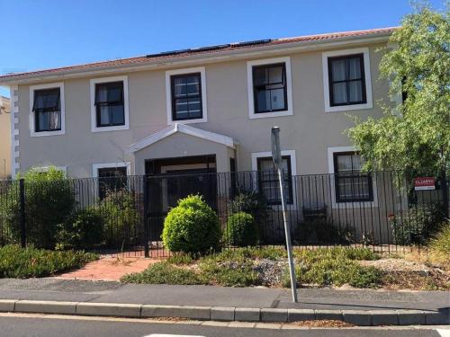 Eikenbosch House | Bergsig Casa Guest House