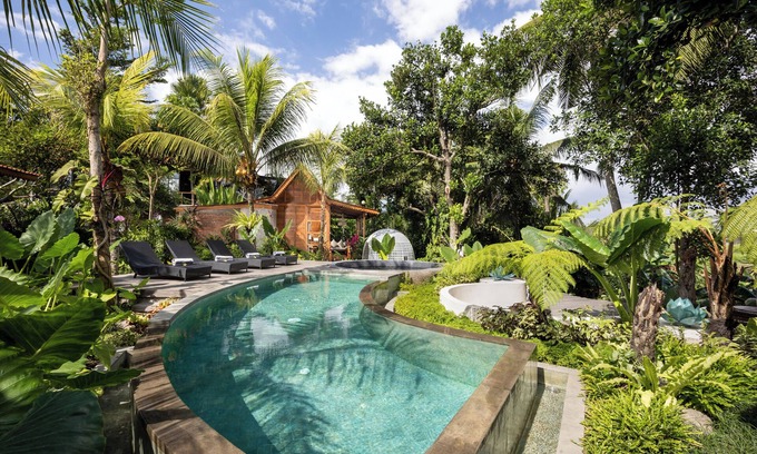 Singakerta Cabin | Berlima Wooden Lodge by Pramana Villas