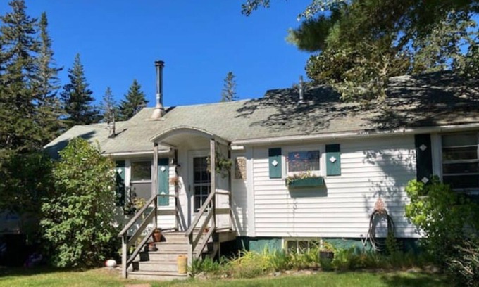 Bernard Cottage | Bernard Cabin