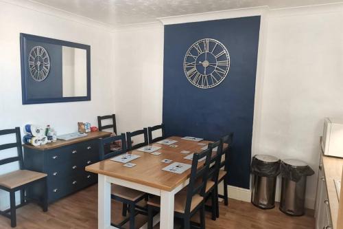 Cromer Apartment | BERNARDS HIDEOUT