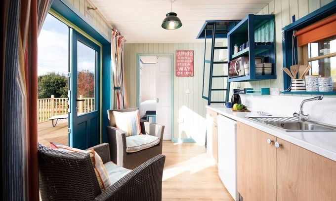 Bowsden Cabin | BERRINGTON BEACH HUT - 4 miles from beach, 7.5 miles to Berwick, sleeps 2+2