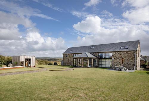 Hartland House | Berry Barn