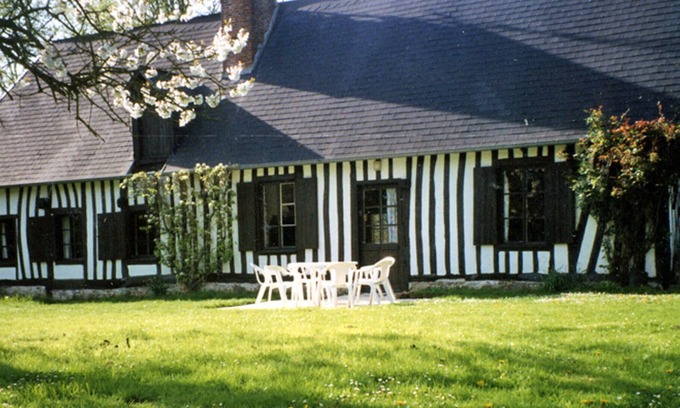Bertreville-Saint-Ouen House | Bertreville-Saint-Ouen inn, 2 bedrooms, 4 people
