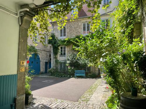 Besancon Old Town Apartment | Besançon: charmant duplex au pied de la citadelle