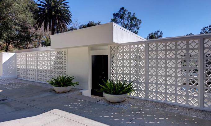 South Arroyo House | BEST ROSE PARADE LOCATION