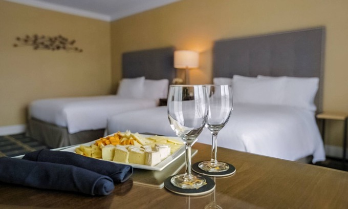Sunnyvale West Hotel | Best Value, Quality Stay! 3 Pleasant Units, Free Parking, Pool, Pets Allowed