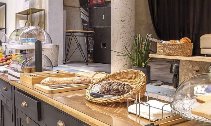 Saint-Ouen Hotel | Best Western 11BAUER Paris Saint-Ouen