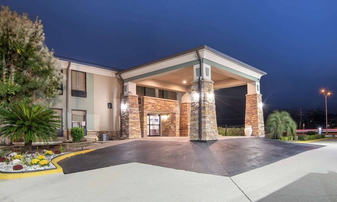 Bridge City Hotel | Best Western Bayou Inn
